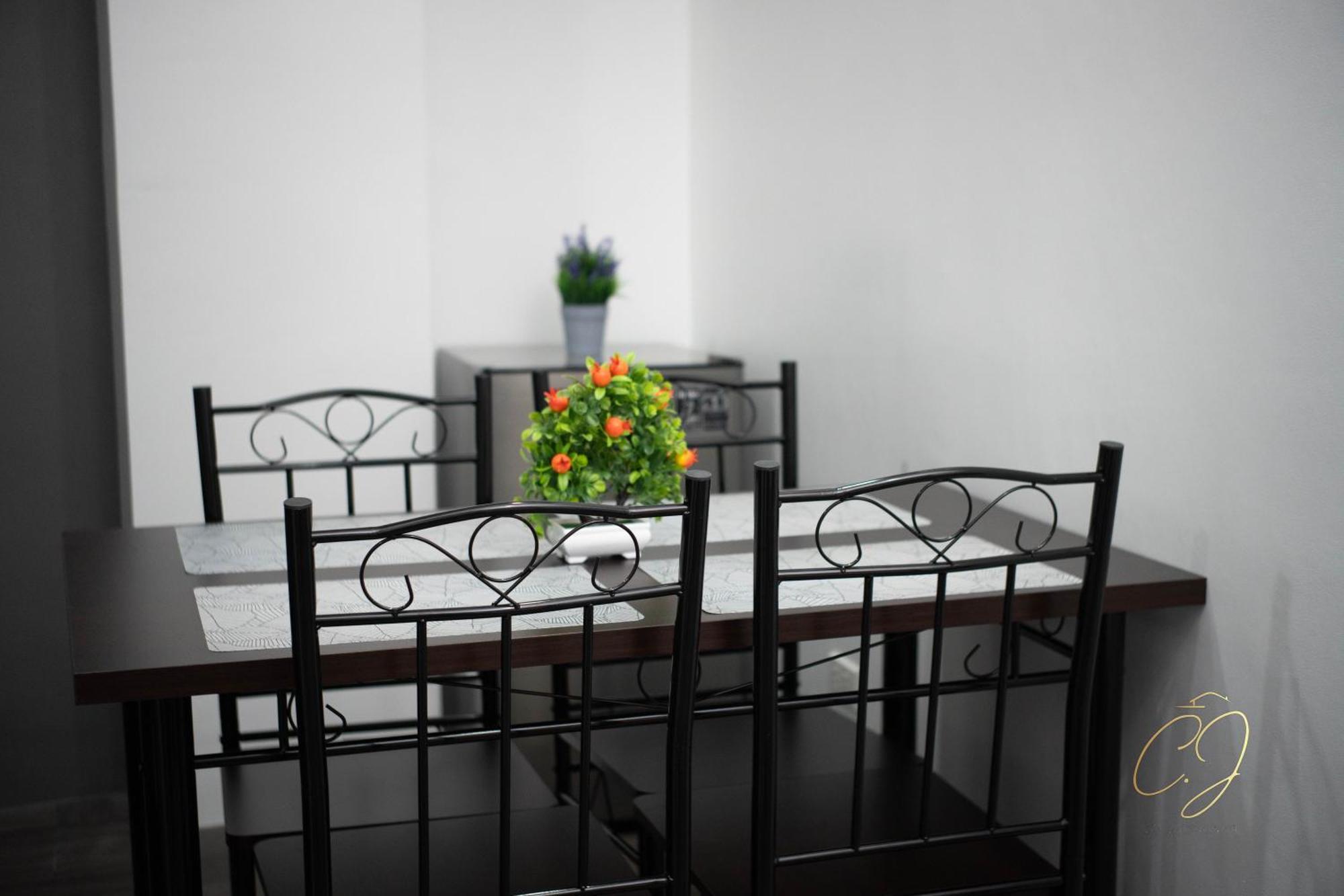 Cj Apartments Олонгапо Экстерьер фото